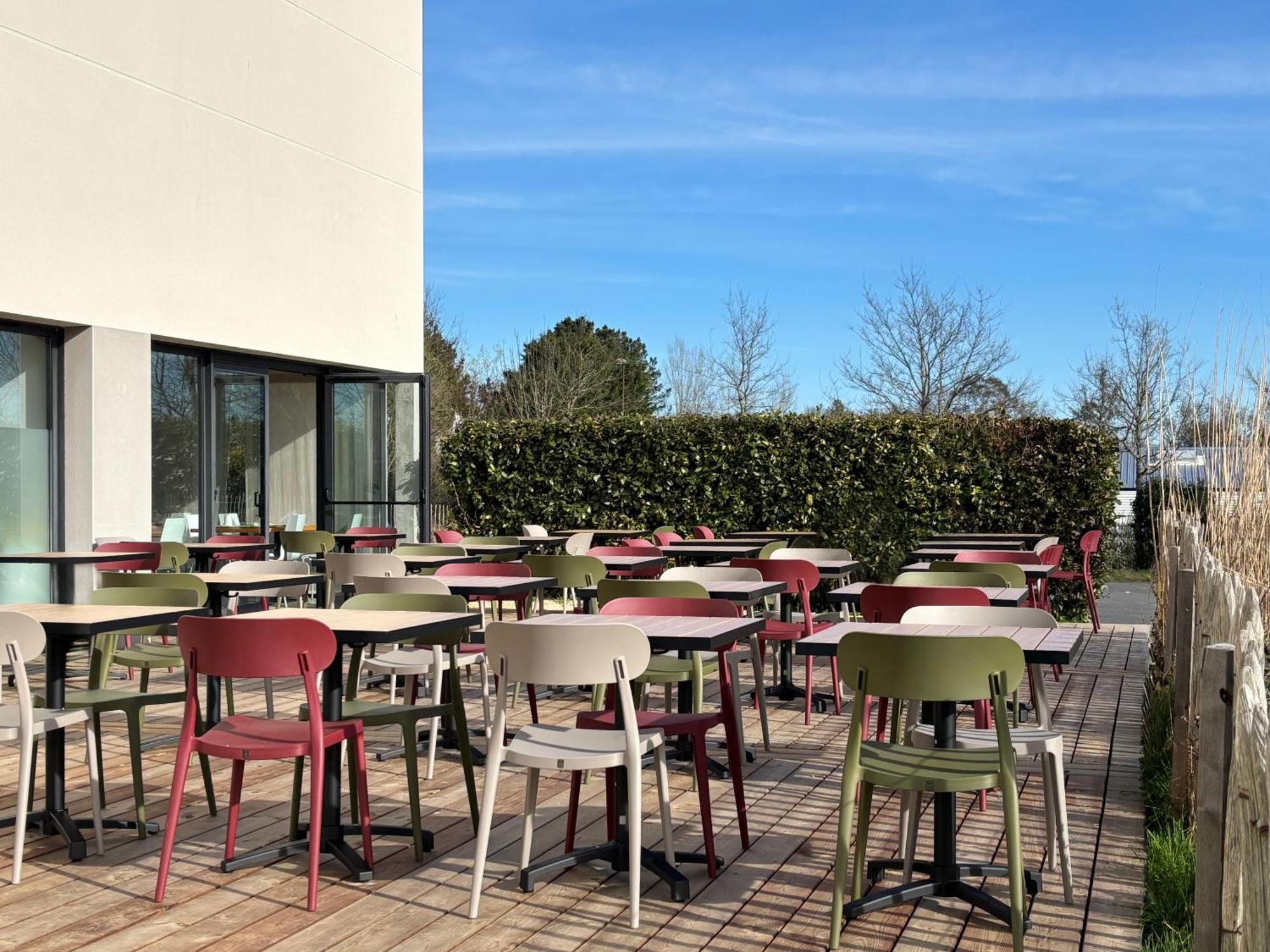 Sure Hotel By Best Western Guerande Exterior photo