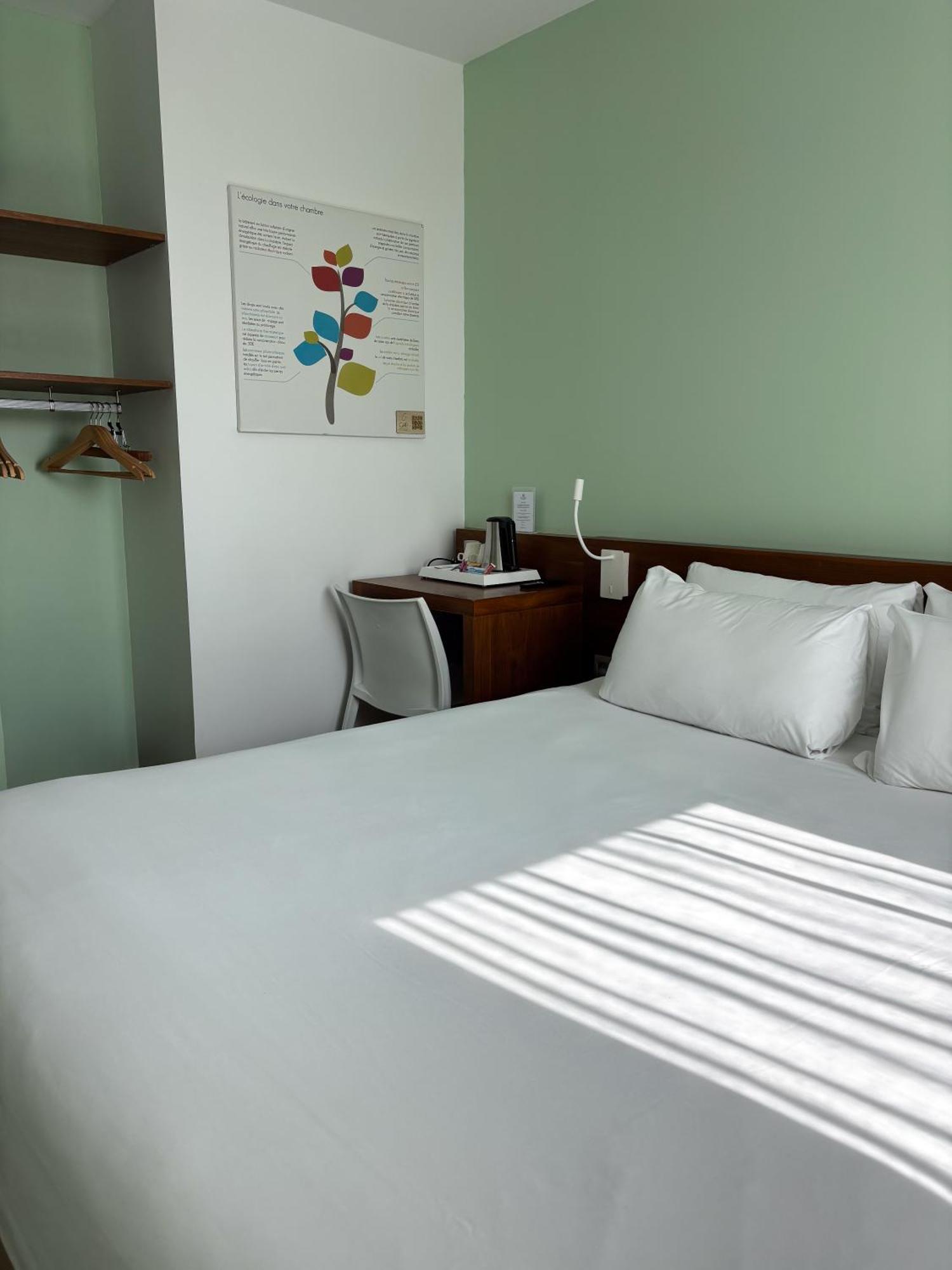 Sure Hotel By Best Western Guerande Exterior photo