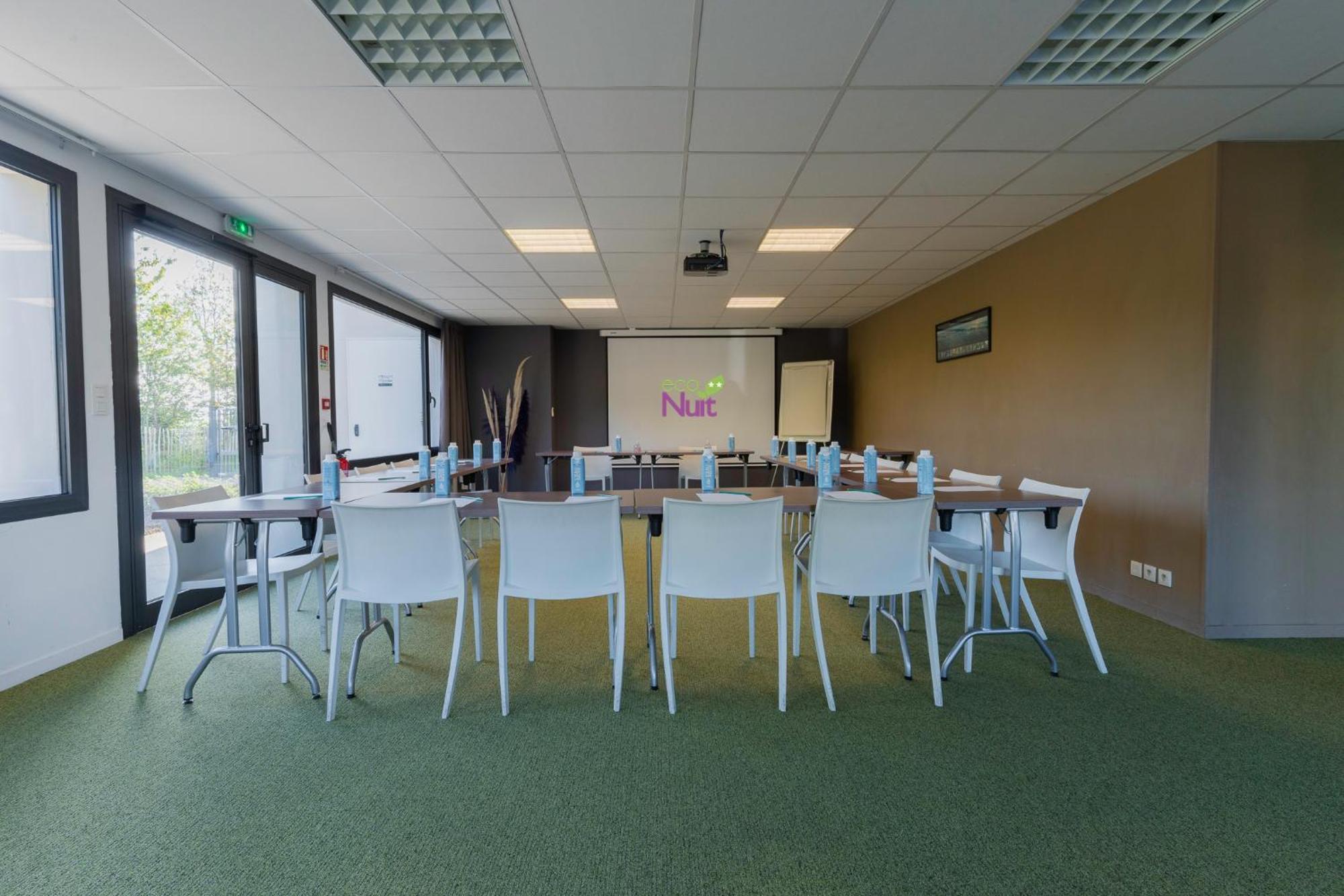 Sure Hotel By Best Western Guerande Exterior photo