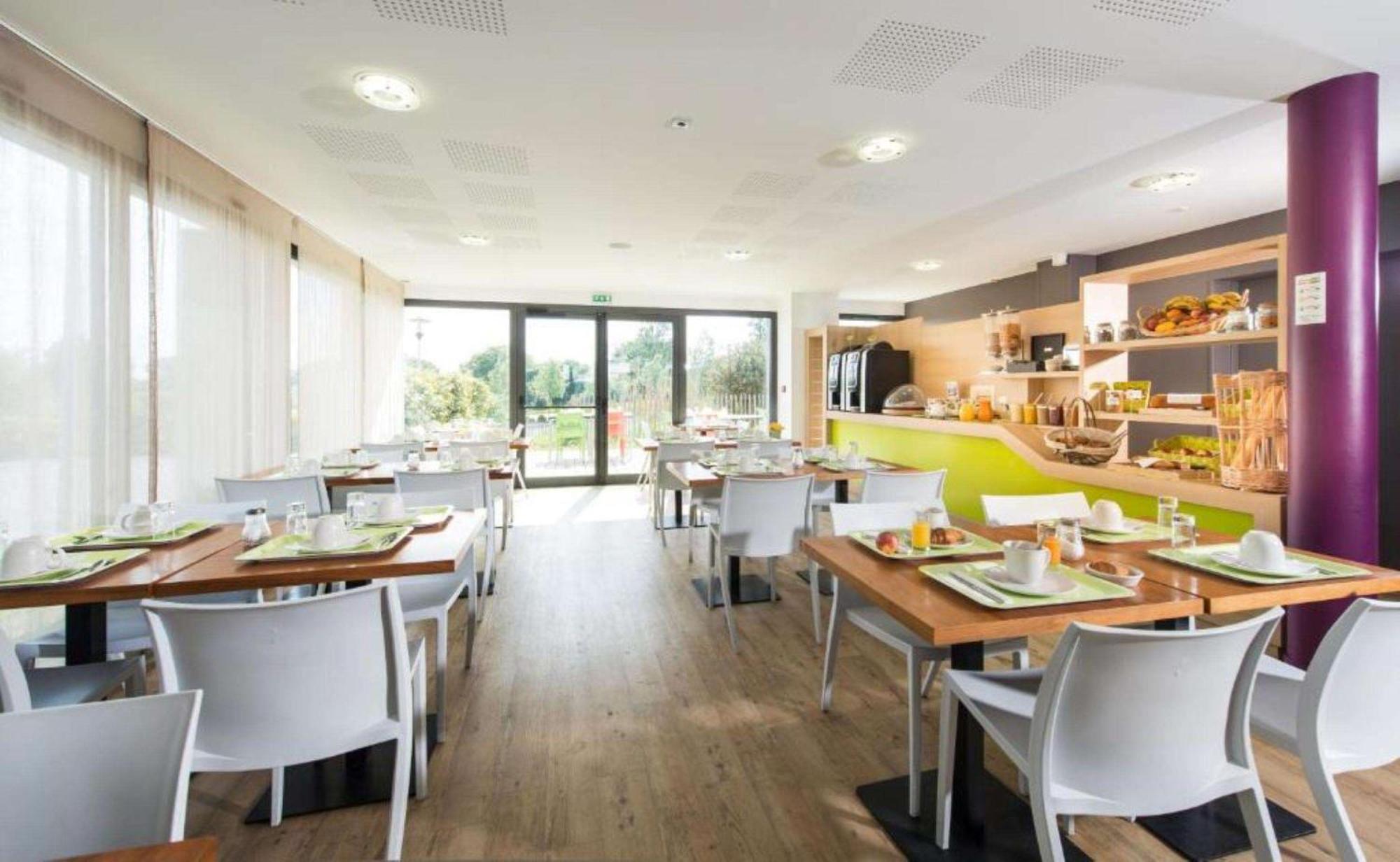 Sure Hotel By Best Western Guerande Exterior photo
