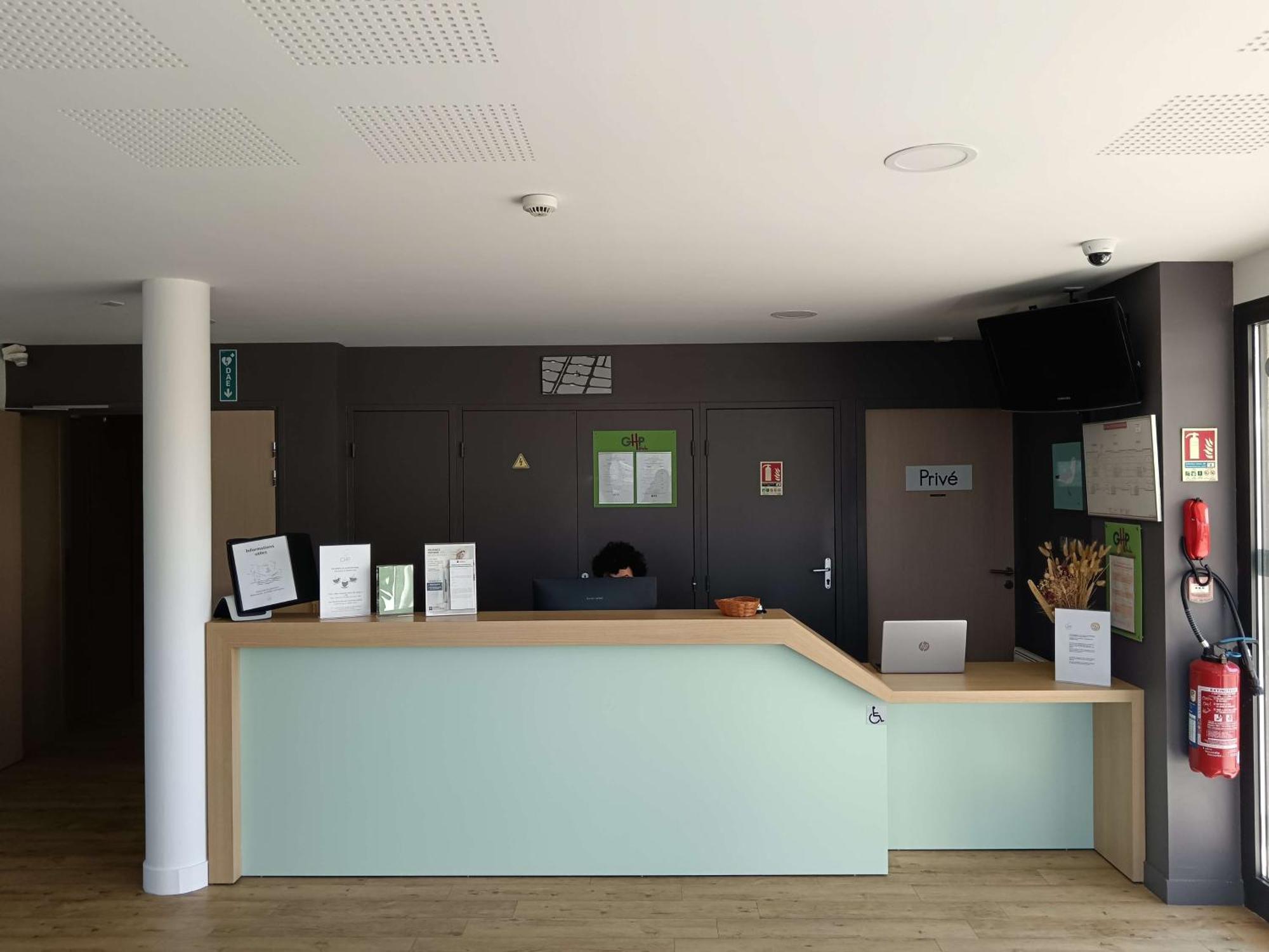 Sure Hotel By Best Western Guerande Exterior photo