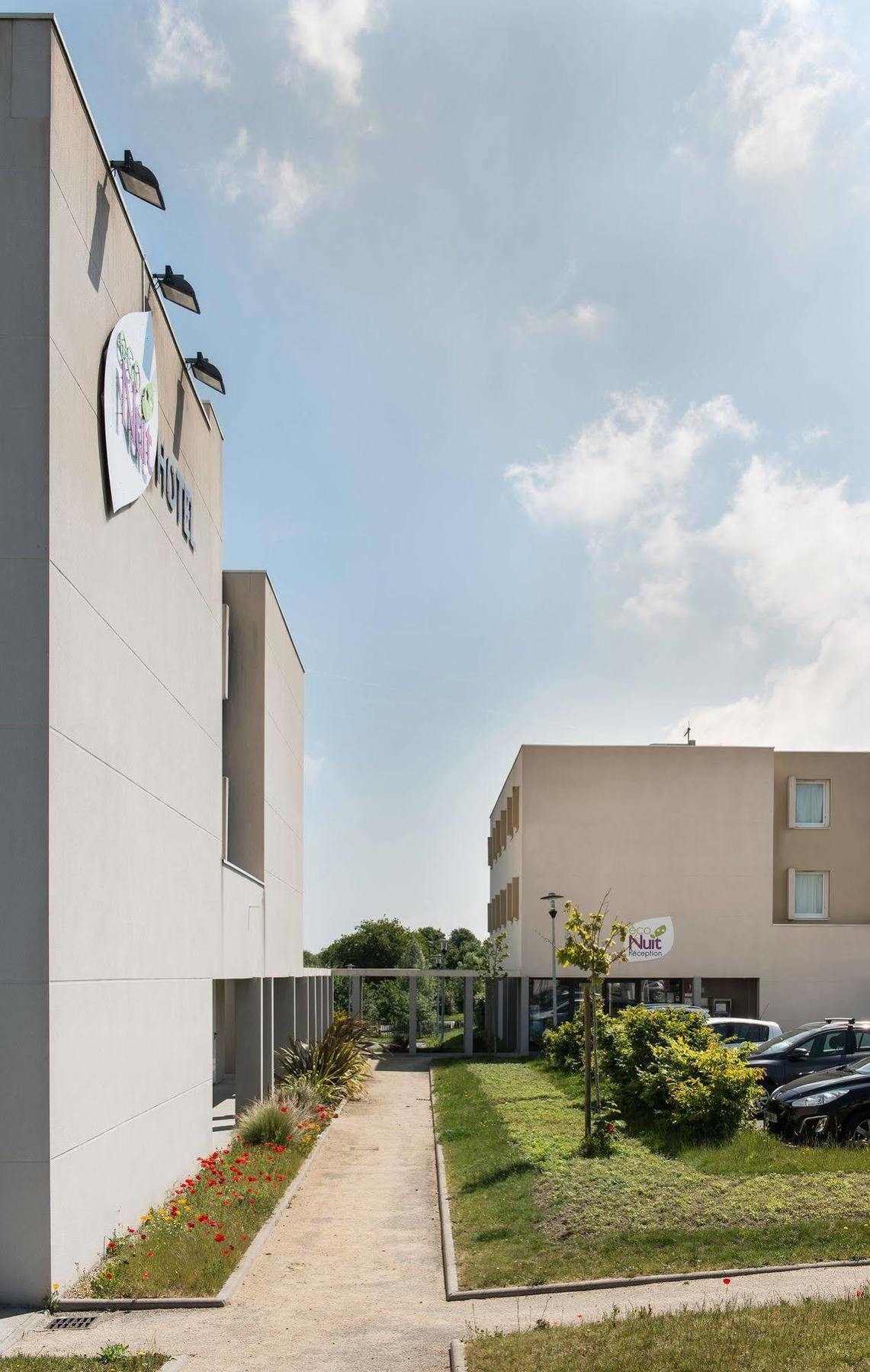 Sure Hotel By Best Western Guerande Exterior photo