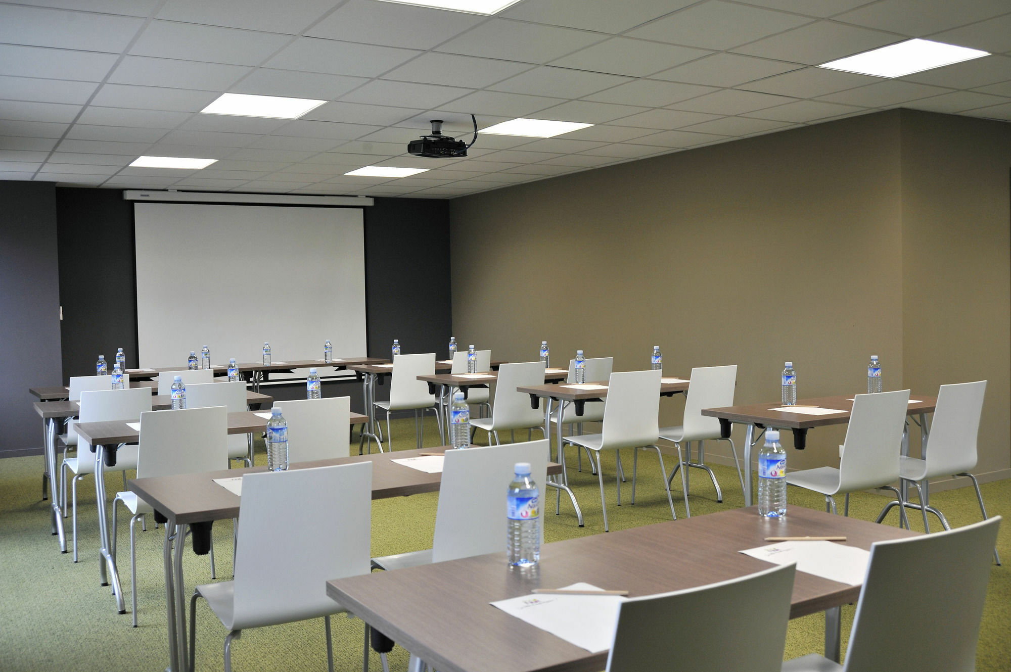 Sure Hotel By Best Western Guerande Exterior photo